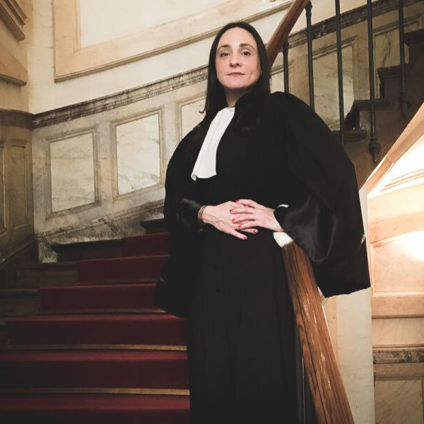 verified Lawyer in France - Julia Grégoire